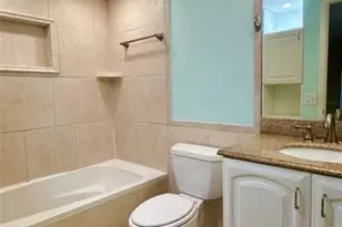 670 Tennis Club Dr, Fort Lauderdale, FL 33311 - Photo 13