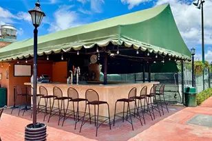 670 Tennis Club Dr, Fort Lauderdale, FL 33311 - Photo 27