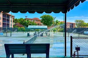 670 Tennis Club Dr, Fort Lauderdale, FL 33311 - Photo 31