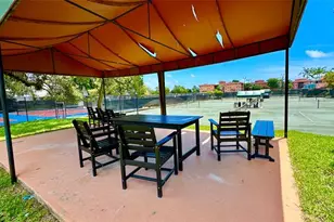 670 Tennis Club Dr, Fort Lauderdale, FL 33311 - Photo 33