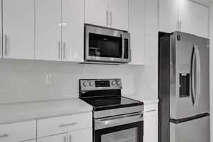 2301 Alcazar Dr, Miramar, FL 33023 - Photo 37