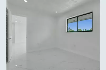 2301  Alcazar Dr, Miramar, FL 33023 - Photo 17