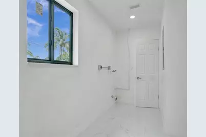 2301  Alcazar Dr, Miramar, FL 33023 - Photo 41