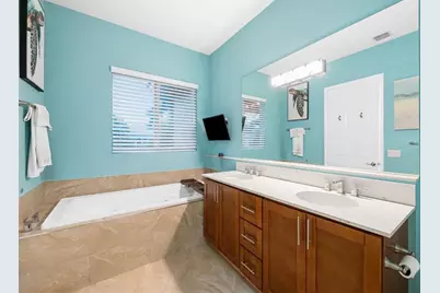 919 NE 17th Way, Fort Lauderdale, FL 33304 - Photo 19