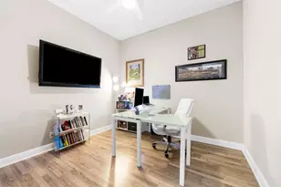 919 NE 17th Way, Fort Lauderdale, FL 33304 - Photo 17