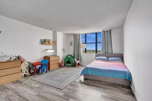 1800 NE 114th St, Miami, FL 33181 - Photo 39