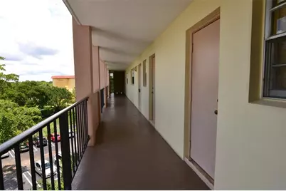 3575  Broken Woods Dr, Unit #502, Coral Springs, FL 33065 - Photo 5