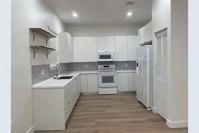 12472 SW 44th Ct, Miramar, FL 33027 - Photo 7