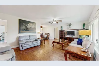 8201 NW 59th Ct, Tamarac, FL 33321 - Photo 5