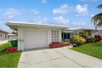 8201 NW 59th Ct, Tamarac, FL 33321 - Photo 3