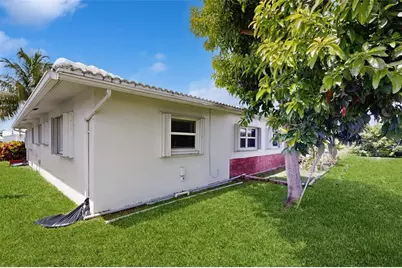 8201 NW 59th Ct, Tamarac, FL 33321 - Photo 23