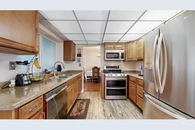 8201 NW 59th Ct, Tamarac, FL 33321 - Photo 11