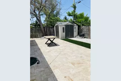 2640 NE 10th Ter, Pompano Beach, FL 33064 - Photo 17