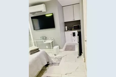 2640 NE 10th Ter, Pompano Beach, FL 33064 - Photo 13