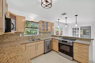 2924 NW 8th Ave, Wilton Manors, FL 33311 - Photo 5