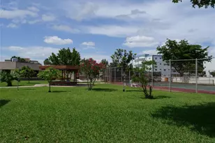 4140 NW 44th Ave, Lauderdale Lakes, FL 33319 - Photo 29