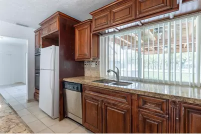 8424 SW 102nd Pl, Miami, FL 33173 - Photo 17