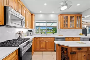 1100 N North Lake Dr, Hollywood, FL 33019 - Photo 15