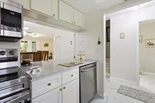 368 Waterside Dr, Hypoluxo, FL 33462 - Photo 7