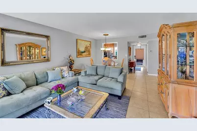 9261  Sunrise Lakes Blvd, Unit #309, Sunrise, FL 33322 - Photo 5