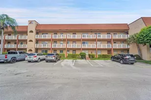 9261 Sunrise Lakes Blvd, Sunrise, FL 33322 - Photo 27