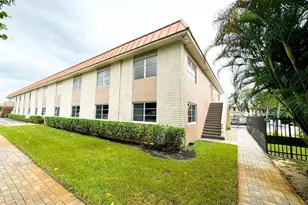 124 NE 19th Ct, Wilton Manors, FL 33305 - Photo 13