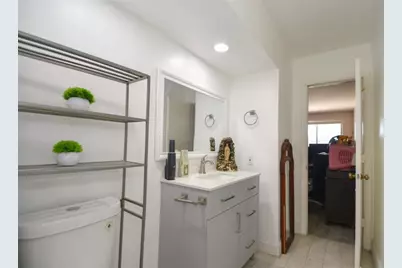 2175 NE 56th St, Unit #208, Fort Lauderdale, FL 33308 - Photo 17