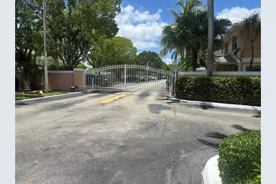 3263 NW 44th St, Unit #6, Oakland Park, FL 33309 - Photo 3