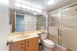 271 S Hollybrook Dr, Pembroke Pines, FL 33025 - Photo 11