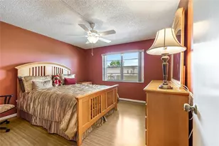 271 S Hollybrook Dr, Pembroke Pines, FL 33025 - Photo 7