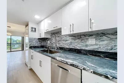 364  Golfview Rd, Unit #507, North Palm Beach, FL 33408 - Photo 13