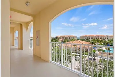 14  Harbour Isle Dr, Unit #Ph01, Fort Pierce, FL 34949 - Photo 3