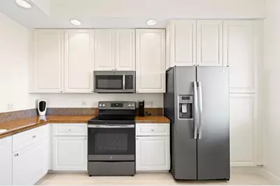 14  Harbour Isle Dr, Unit #Ph01, Fort Pierce, FL 34949 - Photo 9