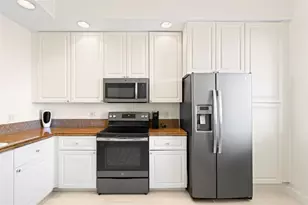 14 Harbour Isle Dr Unit, Fort Pierce, FL 34949 - Photo 9