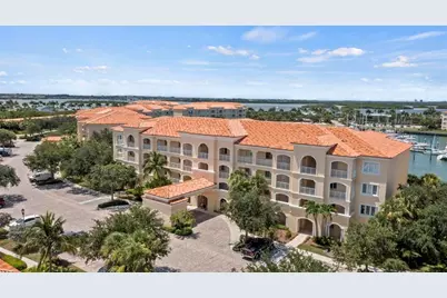 14  Harbour Isle Dr, Unit #Ph01, Fort Pierce, FL 34949 - Photo 33