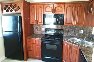 1055 Coral Club Dr, Coral Springs, FL 33071 - Photo 15