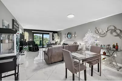 2334 S Cypress Bend Dr, Unit #511, Pompano Beach, FL 33069 - Photo 7