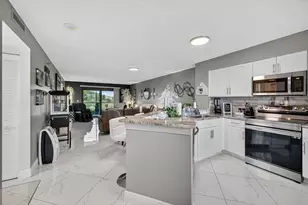 2334 S Cypress Bend Dr, Pompano Beach, FL 33069 - Photo 3