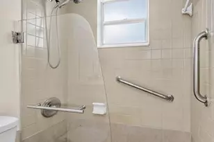 420 NE 12th Ave, Hallandale Beach, FL 33009 - Photo 19