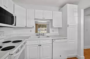 420 NE 12th Ave, Hallandale Beach, FL 33009 - Photo 7