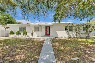 2001 Washington St, Hollywood, FL 33020 - Photo 1