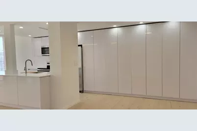 19355  Turnberry Way, Unit #23F, Miami, FL 33180 - Photo 3