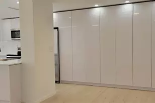 19355 Turnberry Way, Miami, FL 33180 - Photo 3