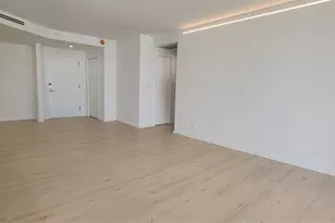 19355 Turnberry Way, Miami, FL 33180 - Photo 5