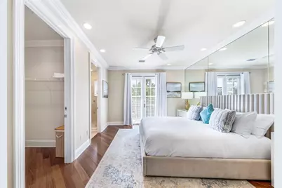 7  Pelican Dr, Fort Lauderdale, FL 33301 - Photo 17