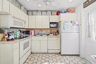 1681 NE 56th St, Fort Lauderdale, FL 33334 - Photo 9