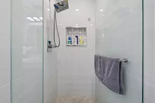 1709 NE 28th Dr, Wilton Manors, FL 33334 - Photo 19