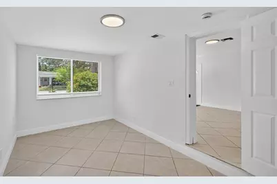 316 NW 24th St, Wilton Manors, FL 33311 - Photo 47