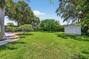 316 NW 24th St, Wilton Manors, FL 33311 - Photo 71