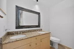 316 NW 24th St, Wilton Manors, FL 33311 - Photo 39